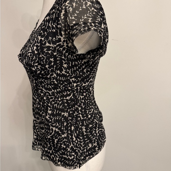 Black and White Printed Women's Top - Picture 3 of 5